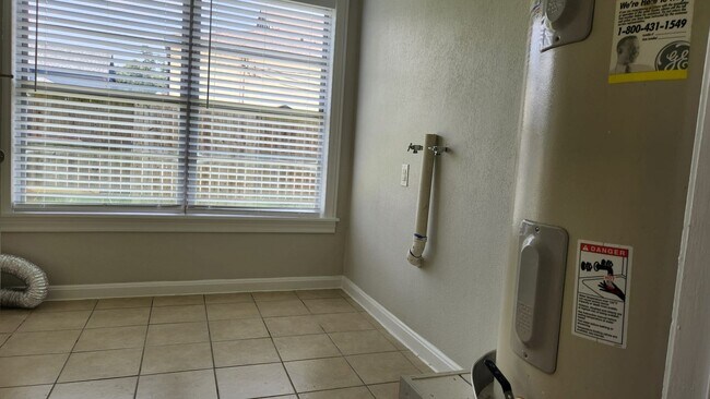 Building Photo - 5611 George Bush Dr