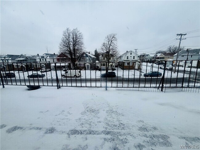 Building Photo - 297 Davidson Ave