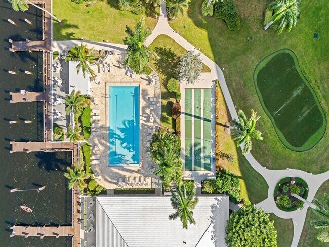 Building Photo - 3300 S Ocean Blvd