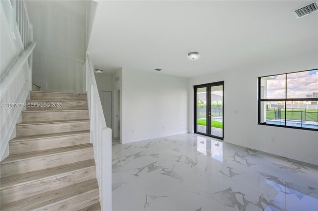 Building Photo - 32242 SW 194th Ave