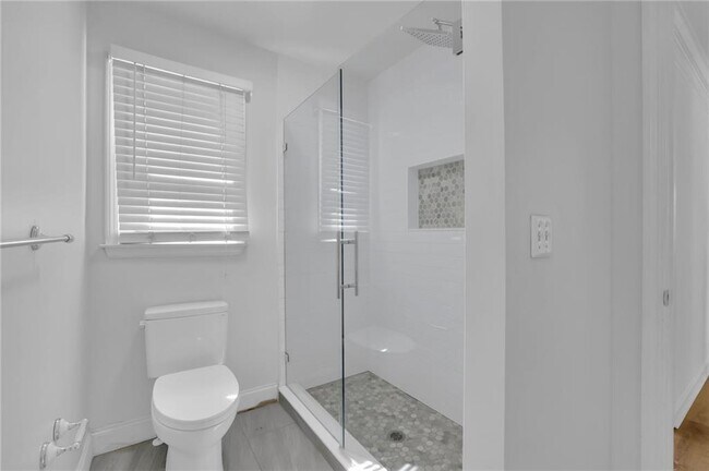Building Photo - 235 Ashebourne Trail