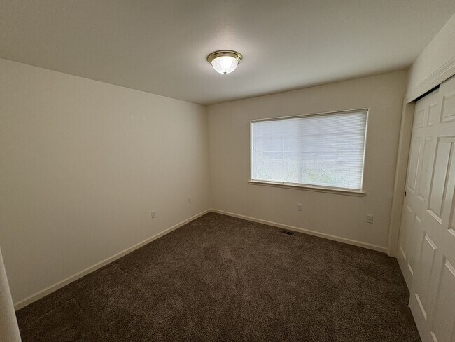 Building Photo - 1714 Bakerview Ct