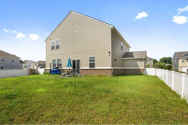 Building Photo - 7419 Hillway Dr