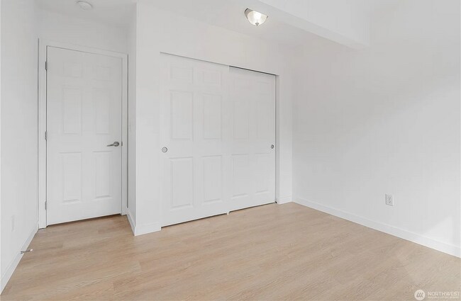 Building Photo - 17921 80th Ave NE