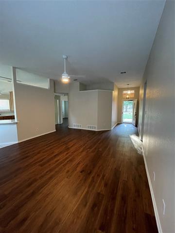 Building Photo - 2149 Willowood Dr