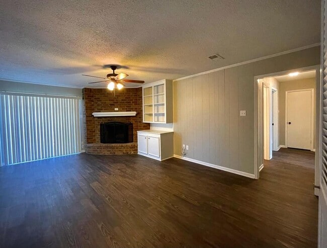 Building Photo - 1616 Northwood Blvd