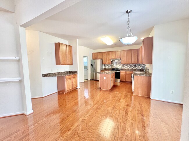 Building Photo - 109 Zebulon Ct