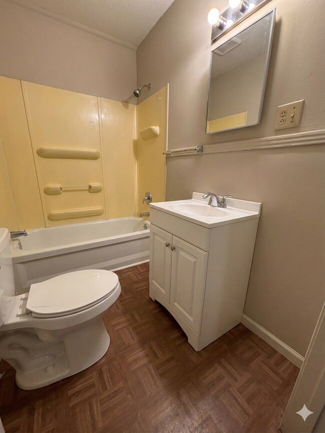 Building Photo - Available Now **** Newly Renovated*** Your Perfect Home!