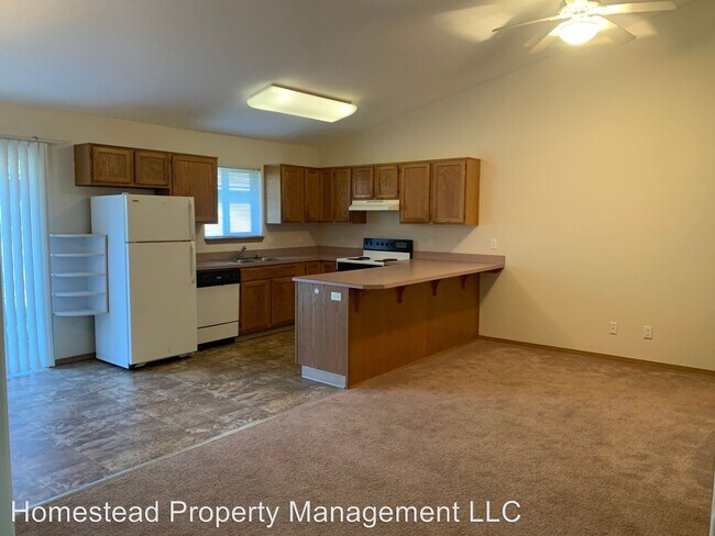 Building Photo - 286-294 Stadium Dr N