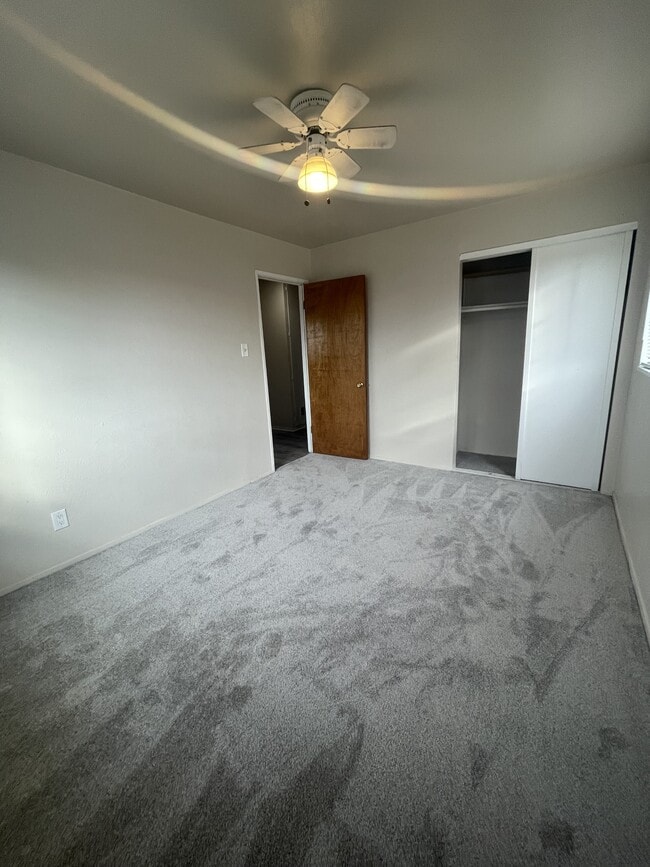 Building Photo - 10429 Ralph Ave NE