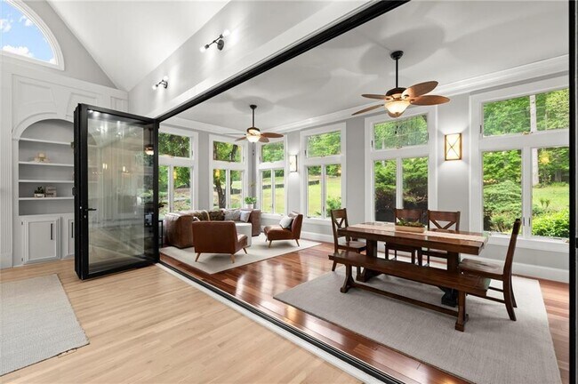 Building Photo - 1431 Waterford Green Dr