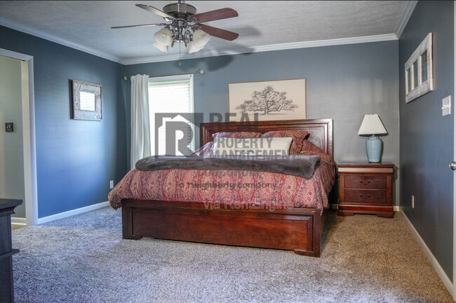 Building Photo - 550 Scenic Dr