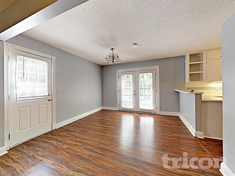 Building Photo - 4807 Alpine Dr SW