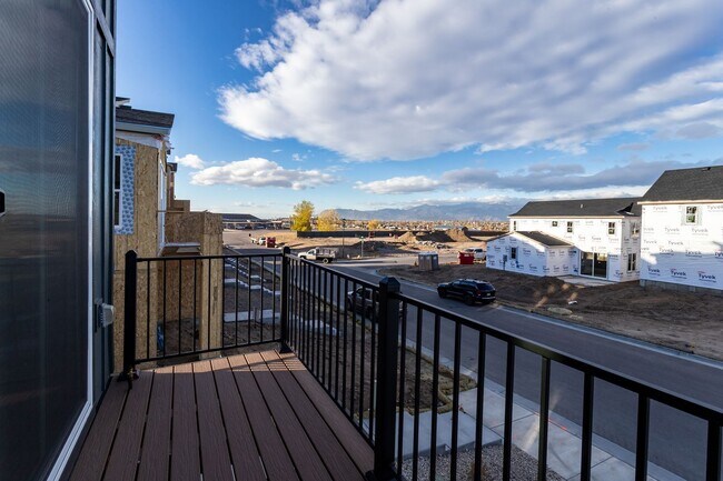 Building Photo - BEAUTIFUL MIDTOWN COLLECTION at PATHWAYS H...