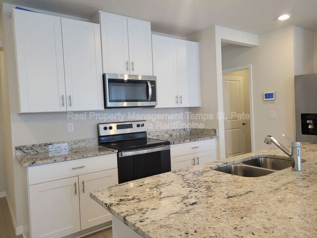 Building Photo - 7694 Momentum Pkwy