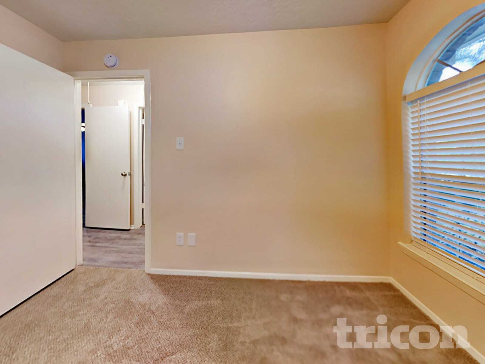 Building Photo - 19638 Southaven Dr