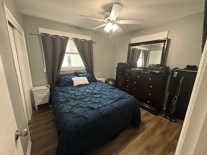 Bedroom - 409 Westover St