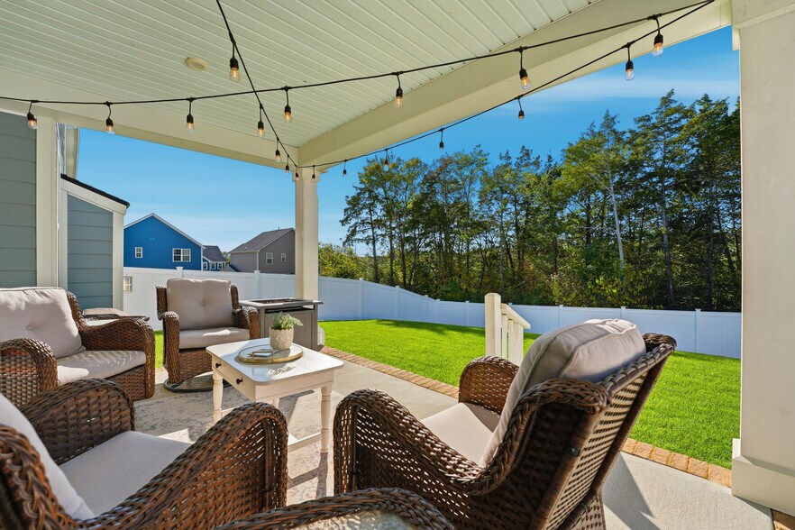 Building Photo - 838 Dean Dr