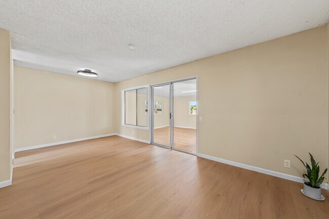 Building Photo - 3482 Alonquin Way