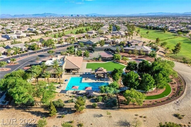 Building Photo - 3418 Singer Ln