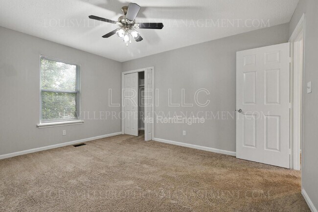 Building Photo - 3416 Clingstone Way