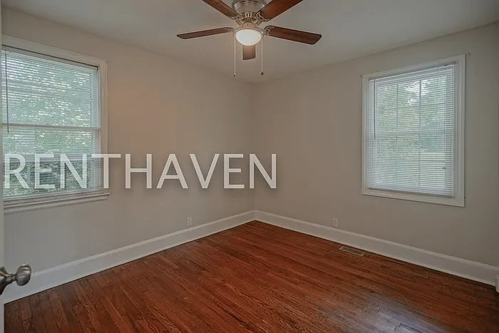 Building Photo - 2812 Harrison Rd