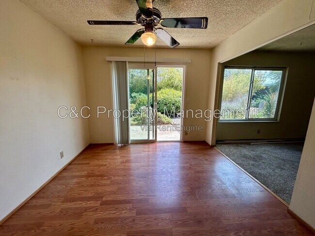 Building Photo - 258 Yellowstone Dr