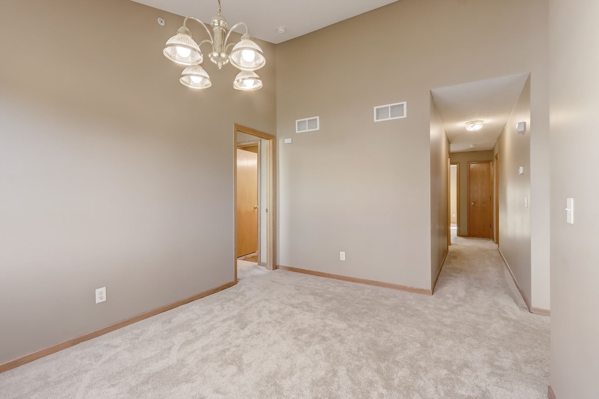 Building Photo - 1222 Bergmann Dr