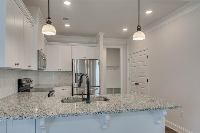 Building Photo - 528 Fermoy Ln