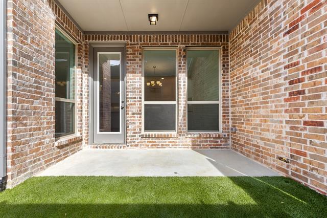 Building Photo - 621 Somerset Dr