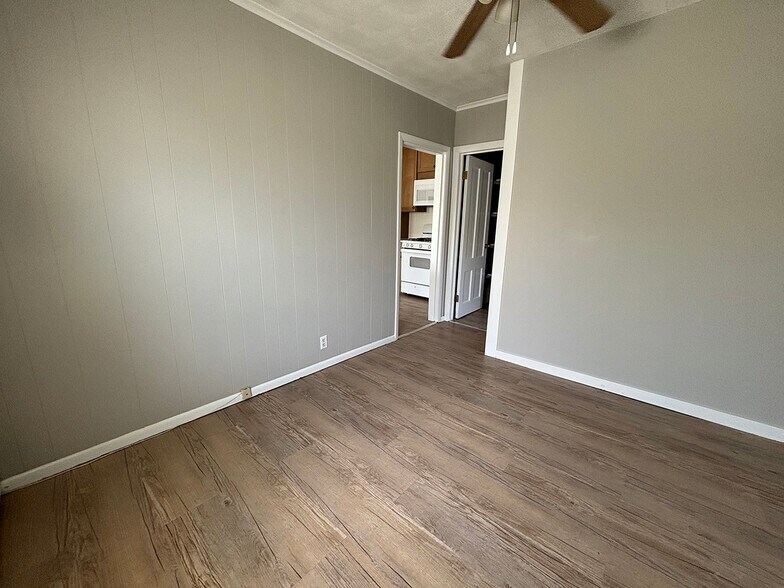 Bonus Room - First Floor - 206 Echo Lake Rd