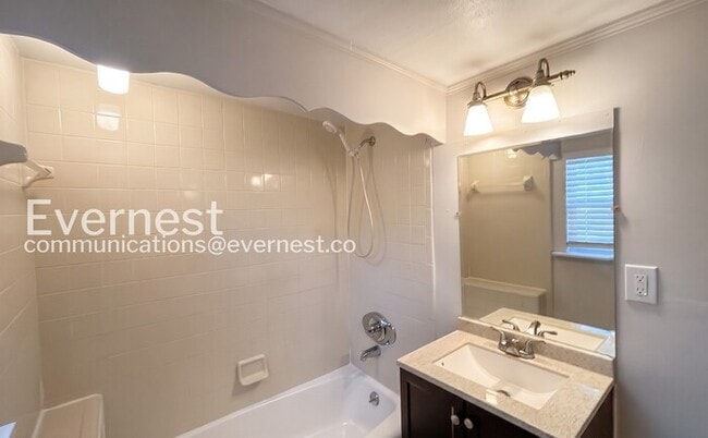 Building Photo - 5207 Evitt St