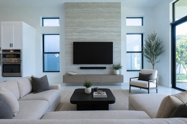 Building Photo - 9597 Regal Palm Ct