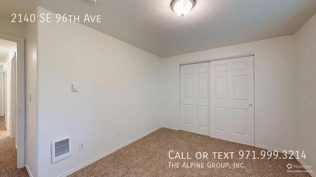 Building Photo - 2140 SE 96th Ave