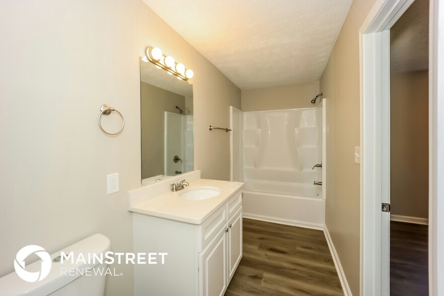 Building Photo - 252 Windemere Way