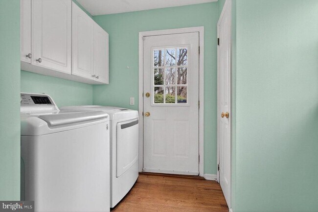 Building Photo - 16 Beechtree Ln