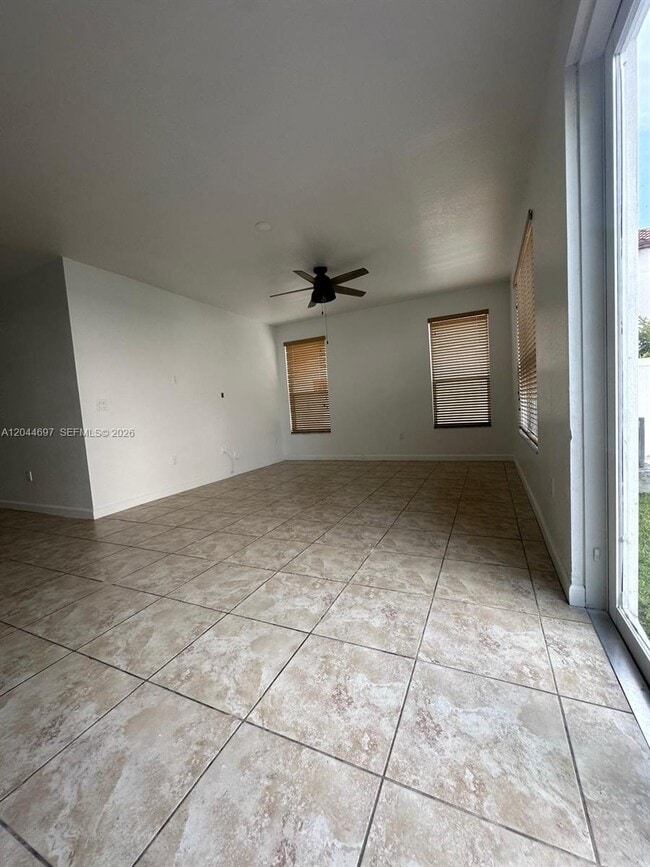 Building Photo - 9283 SW 172nd Ave