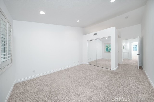 Building Photo - 3 Almador