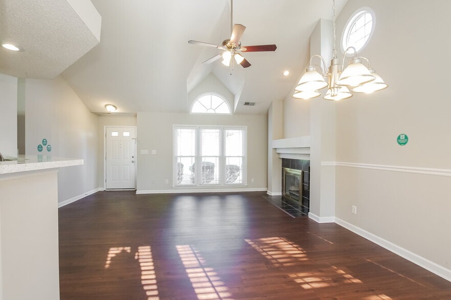 Building Photo - 7912 Trotter Rd