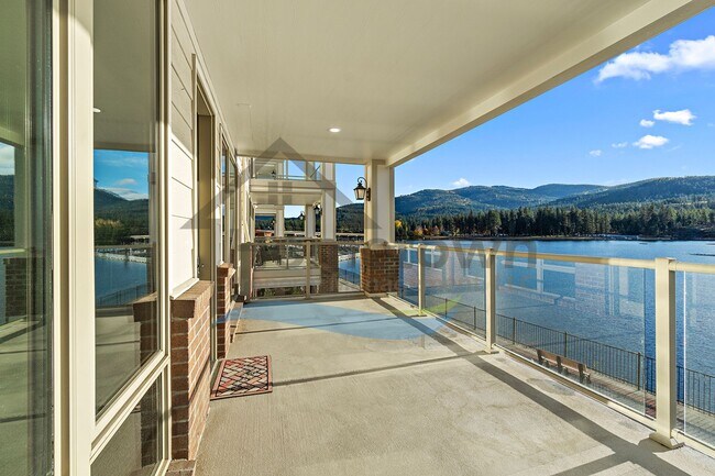 Building Photo - 355 W Waterside Dr