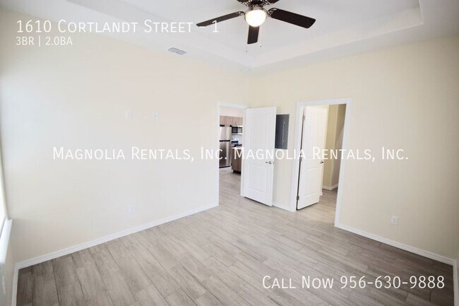 Building Photo - 1610 W Cortlandt St