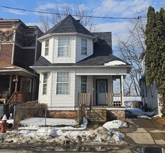 Building Photo - 2424 Broadway St