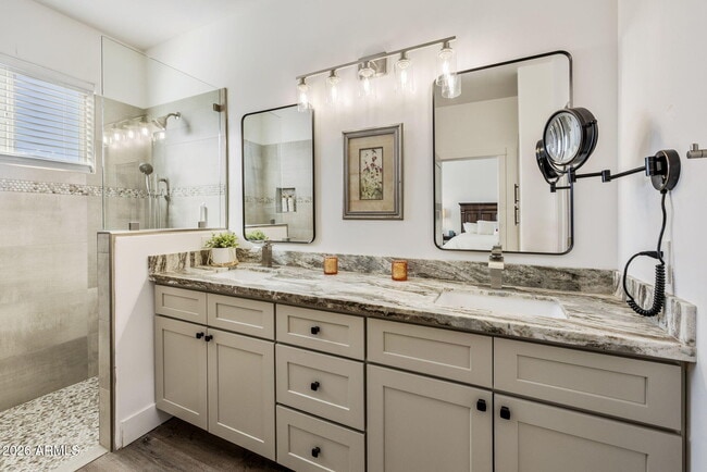 Building Photo - 3912 S Kyrene Rd