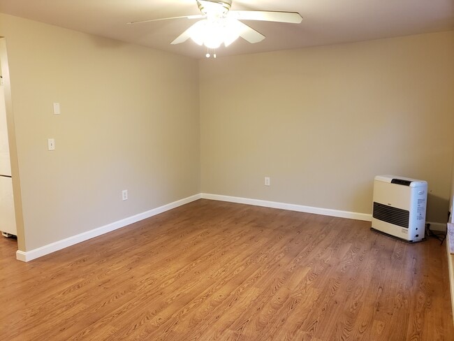 Living Room - 8 Everett Ct