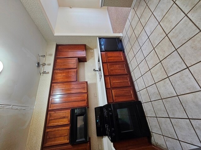 Building Photo - 2923 Bartlett Ct