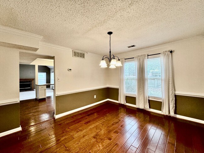 Building Photo - Golf Course Lot!! 4-Bedroom Home in Cypress Point!! Fenced Backyard & Dog Friendly!