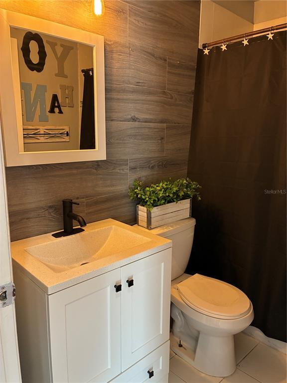 Building Photo - 5841 Dorham Pl