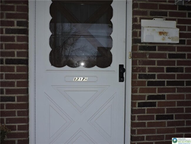 Building Photo - 1717 Tremont St