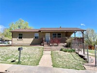 Building Photo - 2739 Straus Ln