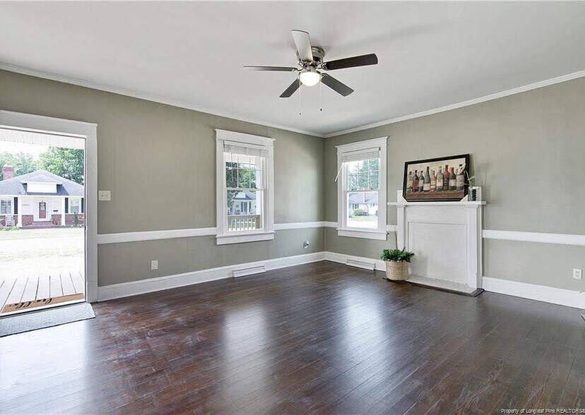 Building Photo - 308 E E St